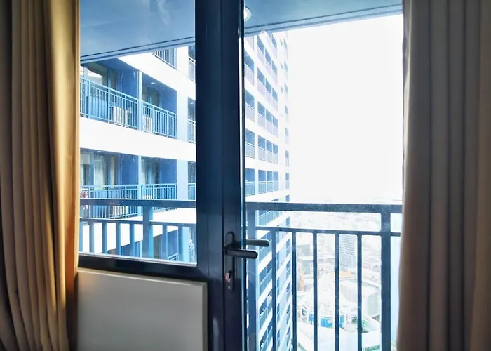 The View Air Residences Makati * Manila